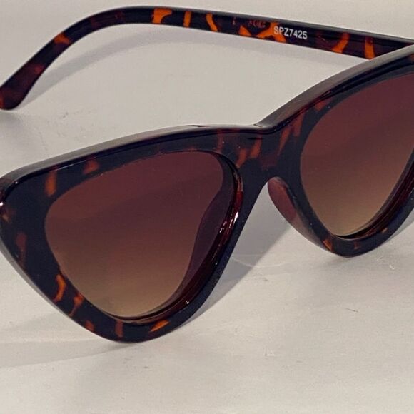 1355 Cateye Sunglasses Tortoise Frames Dark Brown Lens NWT main image 4